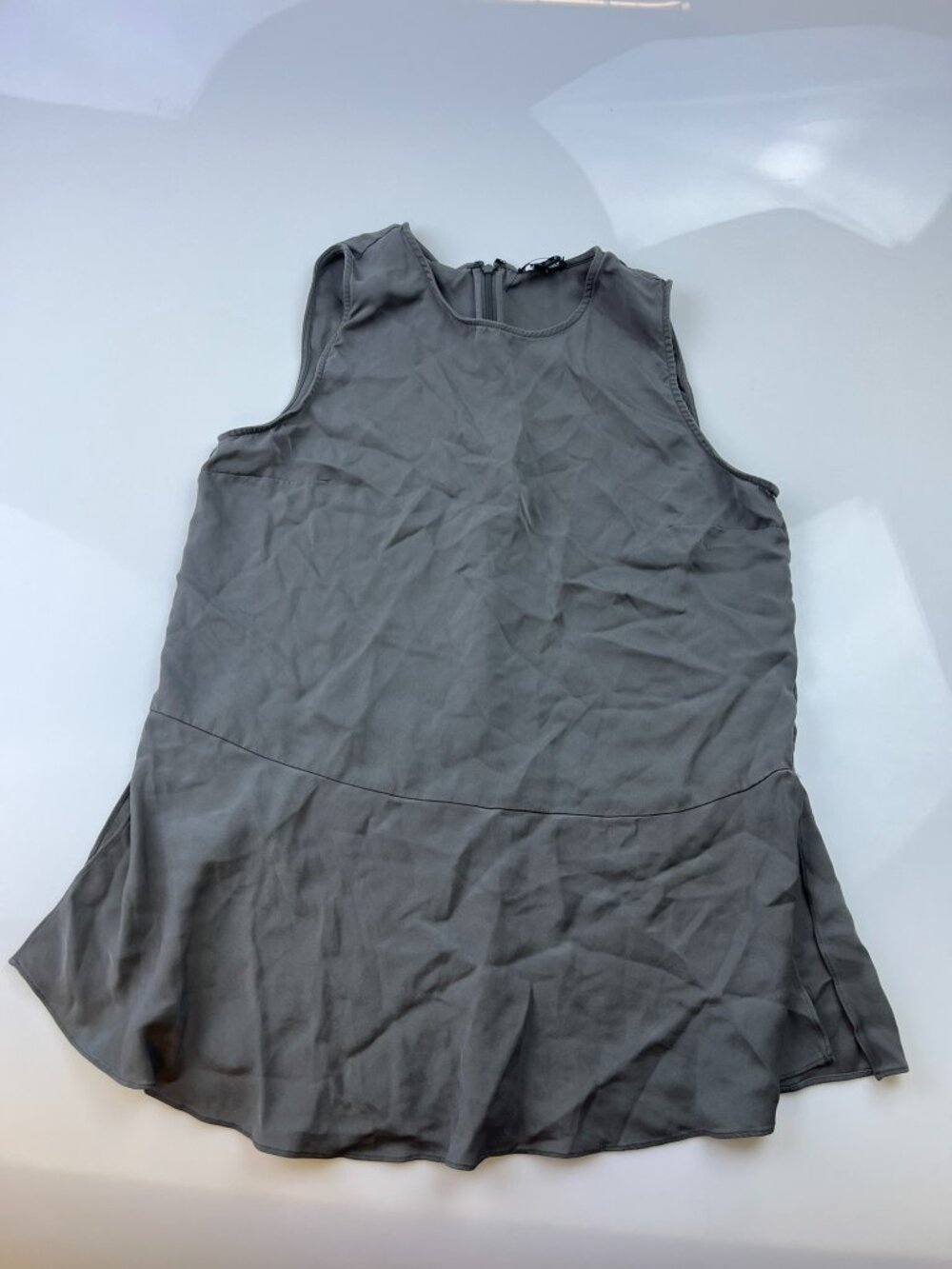 Theory Grey "Nicella" Silk Modern Georgette Peplum Tank Top N254-40